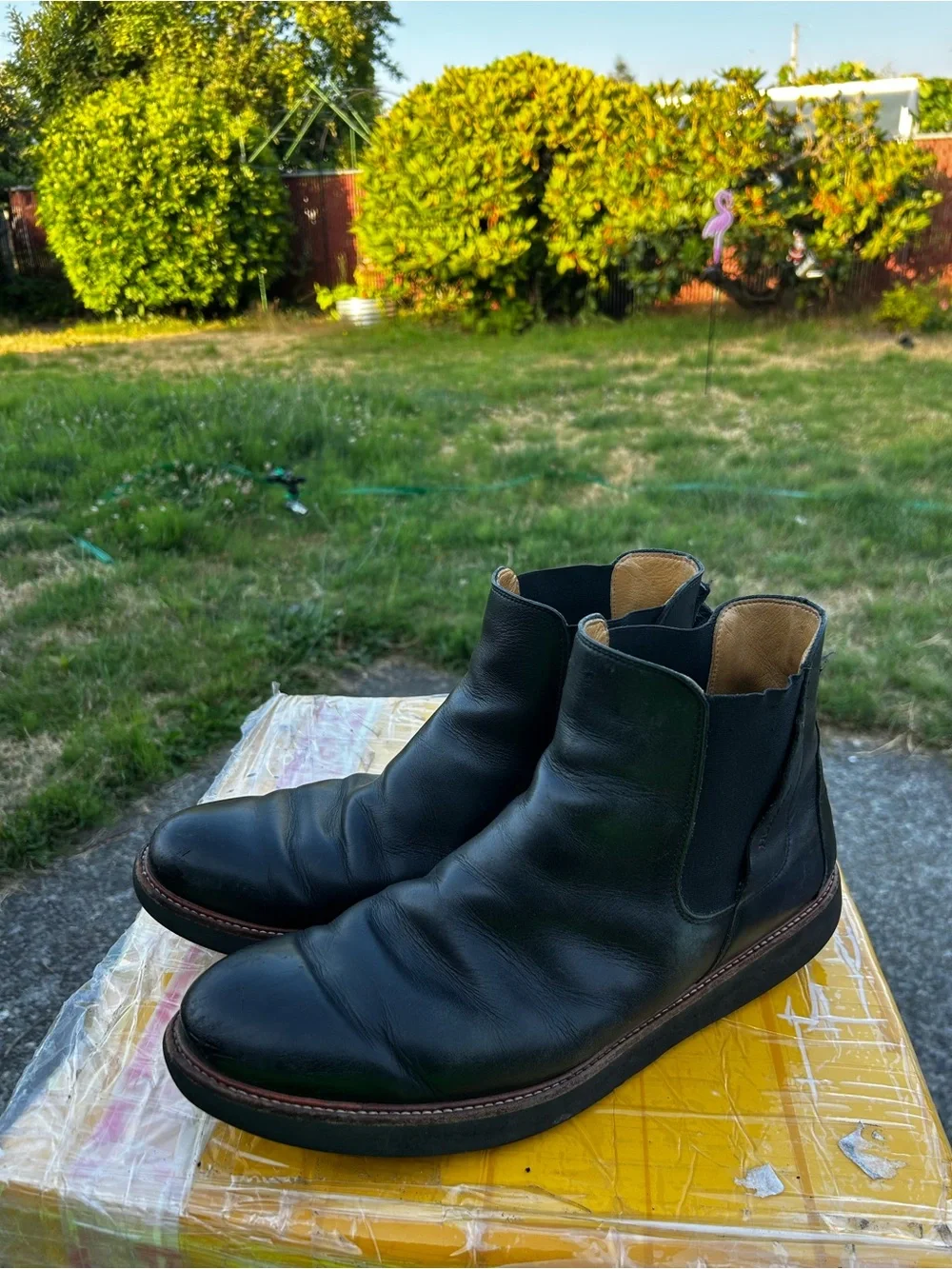 Vibram M2071-048 Men’s Black Leather Slip On Chelsea Boots Size 11